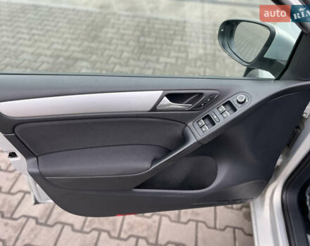 Серый Фольксваген Гольф, объемом двигателя 1.4 л и пробегом 209 тыс. км за 8800 $, фото 29 на Automoto.ua