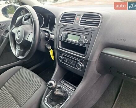 Серый Фольксваген Гольф, объемом двигателя 1.6 л и пробегом 223 тыс. км за 7650 $, фото 35 на Automoto.ua