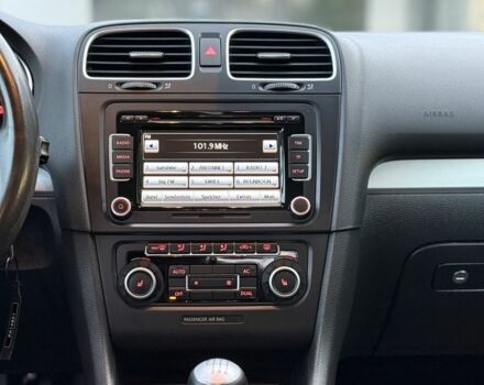 Сірий Фольксваген Гольф, об'ємом двигуна 1.4 л та пробігом 186 тис. км за 7999 $, фото 15 на Automoto.ua