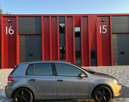 Серый Фольксваген Гольф, объемом двигателя 1.6 л и пробегом 250 тыс. км за 7800 $, фото 7 на Automoto.ua