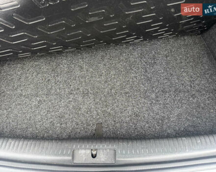 Сірий Фольксваген Гольф, об'ємом двигуна 1.6 л та пробігом 275 тис. км за 6350 $, фото 32 на Automoto.ua