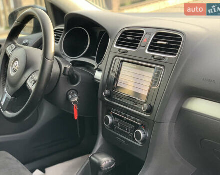 Серый Фольксваген Гольф, объемом двигателя 1.4 л и пробегом 213 тыс. км за 8450 $, фото 22 на Automoto.ua