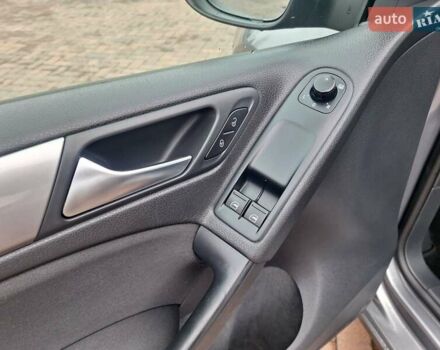 Серый Фольксваген Гольф, объемом двигателя 1.6 л и пробегом 223 тыс. км за 7650 $, фото 43 на Automoto.ua