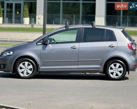 Серый Фольксваген Гольф, объемом двигателя 1.39 л и пробегом 166 тыс. км за 8500 $, фото 6 на Automoto.ua