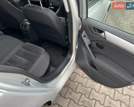 Серый Фольксваген Гольф, объемом двигателя 1.4 л и пробегом 209 тыс. км за 8800 $, фото 20 на Automoto.ua