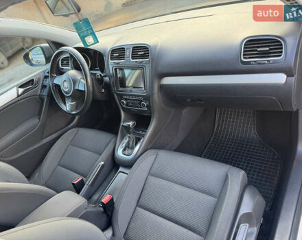 Сірий Фольксваген Гольф, об'ємом двигуна 1.39 л та пробігом 215 тис. км за 8700 $, фото 21 на Automoto.ua