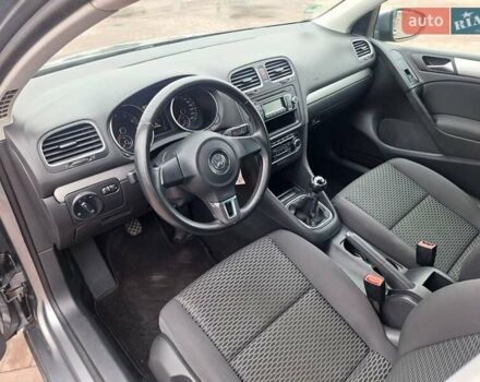 Серый Фольксваген Гольф, объемом двигателя 1.6 л и пробегом 223 тыс. км за 7650 $, фото 27 на Automoto.ua