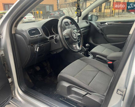 Серый Фольксваген Гольф, объемом двигателя 1.6 л и пробегом 267 тыс. км за 6650 $, фото 28 на Automoto.ua