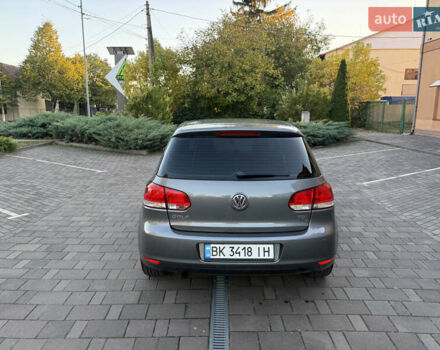 Серый Фольксваген Гольф, объемом двигателя 1.6 л и пробегом 155 тыс. км за 8450 $, фото 5 на Automoto.ua