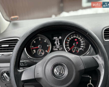 Серый Фольксваген Гольф, объемом двигателя 1.6 л и пробегом 228 тыс. км за 6799 $, фото 18 на Automoto.ua