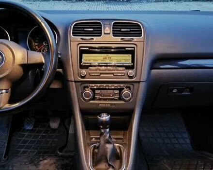 Серый Фольксваген Гольф, объемом двигателя 1.39 л и пробегом 245 тыс. км за 7450 $, фото 14 на Automoto.ua