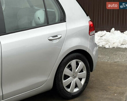 Серый Фольксваген Гольф, объемом двигателя 1.6 л и пробегом 228 тыс. км за 6799 $, фото 9 на Automoto.ua