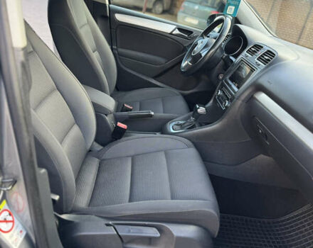 Сірий Фольксваген Гольф, об'ємом двигуна 1.39 л та пробігом 215 тис. км за 8700 $, фото 20 на Automoto.ua