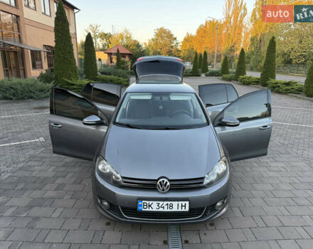 Серый Фольксваген Гольф, объемом двигателя 1.6 л и пробегом 155 тыс. км за 8450 $, фото 12 на Automoto.ua