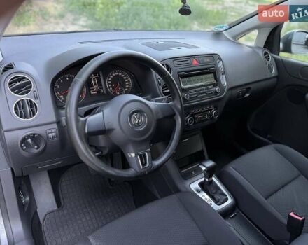 Серый Фольксваген Гольф, объемом двигателя 1.39 л и пробегом 166 тыс. км за 8500 $, фото 12 на Automoto.ua