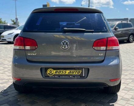 Серый Фольксваген Гольф, объемом двигателя 1.6 л и пробегом 240 тыс. км за 8600 $, фото 5 на Automoto.ua