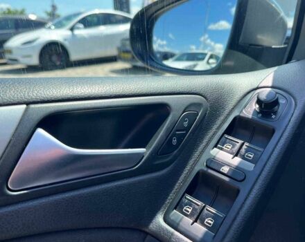 Серый Фольксваген Гольф, объемом двигателя 1.6 л и пробегом 240 тыс. км за 8600 $, фото 8 на Automoto.ua