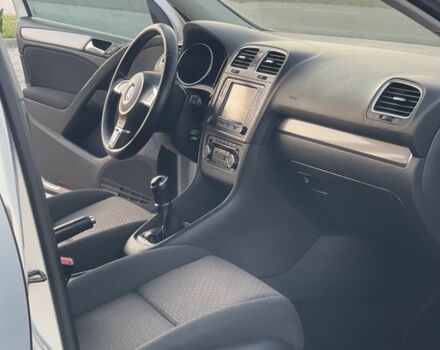 Серый Фольксваген Гольф, объемом двигателя 1.4 л и пробегом 232 тыс. км за 7300 $, фото 21 на Automoto.ua