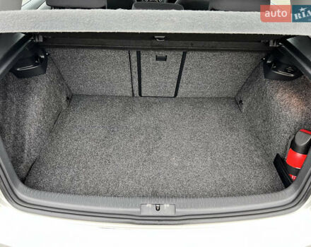 Серый Фольксваген Гольф, объемом двигателя 1.4 л и пробегом 209 тыс. км за 8800 $, фото 16 на Automoto.ua