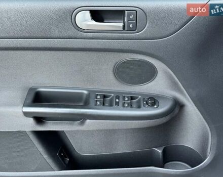 Серый Фольксваген Гольф, объемом двигателя 1.39 л и пробегом 166 тыс. км за 8500 $, фото 32 на Automoto.ua