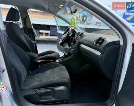 Серый Фольксваген Гольф, объемом двигателя 1.4 л и пробегом 167 тыс. км за 8500 $, фото 59 на Automoto.ua