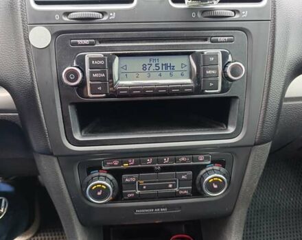 Серый Фольксваген Гольф, объемом двигателя 1.39 л и пробегом 211 тыс. км за 6999 $, фото 31 на Automoto.ua