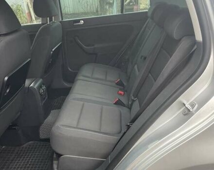 Серый Фольксваген Гольф, объемом двигателя 1.6 л и пробегом 250 тыс. км за 7000 $, фото 4 на Automoto.ua