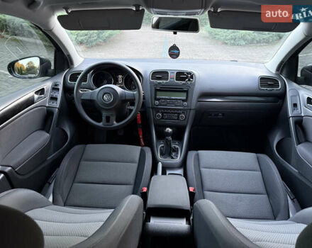 Серый Фольксваген Гольф, объемом двигателя 1.6 л и пробегом 155 тыс. км за 8450 $, фото 50 на Automoto.ua