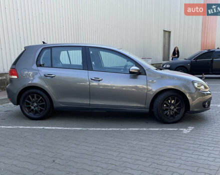 Серый Фольксваген Гольф, объемом двигателя 1.39 л и пробегом 300 тыс. км за 6700 $, фото 7 на Automoto.ua