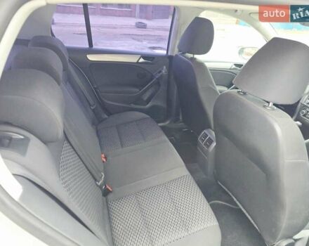 Серый Фольксваген Гольф, объемом двигателя 1.6 л и пробегом 299 тыс. км за 6500 $, фото 5 на Automoto.ua