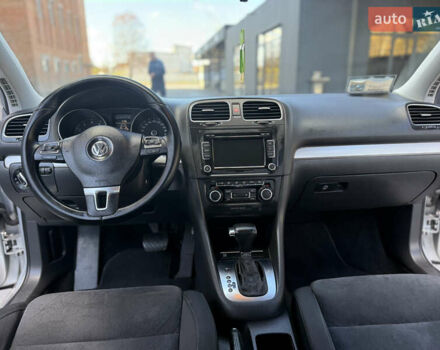 Серый Фольксваген Гольф, объемом двигателя 1.4 л и пробегом 167 тыс. км за 8500 $, фото 62 на Automoto.ua