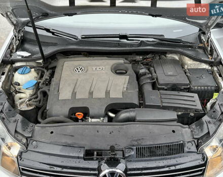 Серый Фольксваген Гольф, объемом двигателя 1.6 л и пробегом 228 тыс. км за 6799 $, фото 21 на Automoto.ua