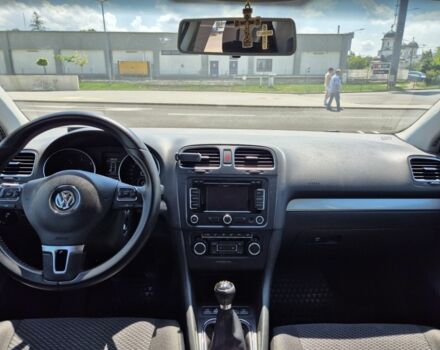 Серый Фольксваген Гольф, объемом двигателя 1.6 л и пробегом 219 тыс. км за 8200 $, фото 3 на Automoto.ua