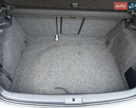 Серый Фольксваген Гольф, объемом двигателя 1.4 л и пробегом 179 тыс. км за 7200 $, фото 30 на Automoto.ua