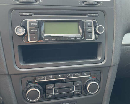 Сірий Фольксваген Гольф, об'ємом двигуна 1.39 л та пробігом 137 тис. км за 7700 $, фото 19 на Automoto.ua