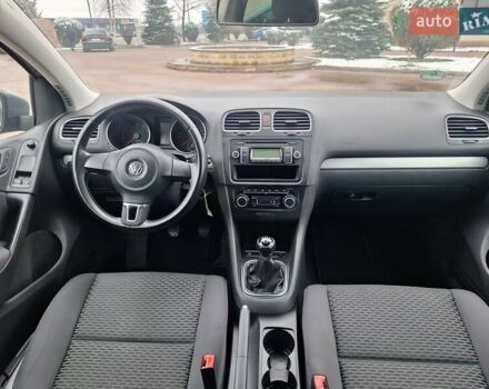 Серый Фольксваген Гольф, объемом двигателя 1.6 л и пробегом 223 тыс. км за 7650 $, фото 37 на Automoto.ua