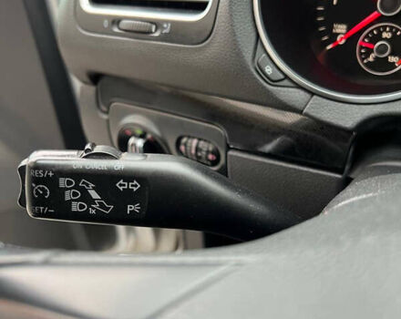 Серый Фольксваген Гольф, объемом двигателя 1.6 л и пробегом 267 тыс. км за 6650 $, фото 39 на Automoto.ua