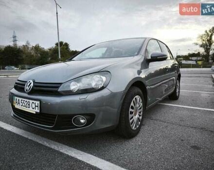 Серый Фольксваген Гольф, объемом двигателя 1.39 л и пробегом 224 тыс. км за 6200 $, фото 2 на Automoto.ua