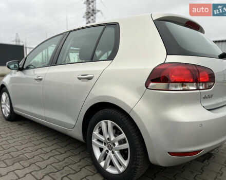 Серый Фольксваген Гольф, объемом двигателя 1.4 л и пробегом 209 тыс. км за 8800 $, фото 8 на Automoto.ua