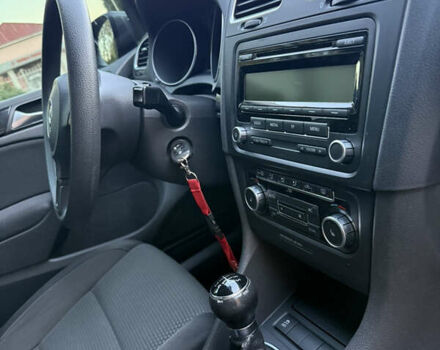 Серый Фольксваген Гольф, объемом двигателя 1.6 л и пробегом 155 тыс. км за 8450 $, фото 61 на Automoto.ua