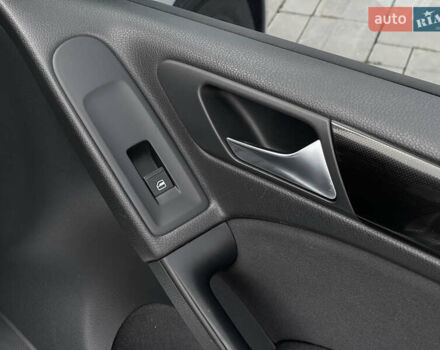 Серый Фольксваген Гольф, объемом двигателя 2 л и пробегом 257 тыс. км за 8350 $, фото 73 на Automoto.ua