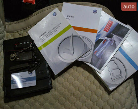 Серый Фольксваген Гольф, объемом двигателя 1.2 л и пробегом 235 тыс. км за 9200 $, фото 62 на Automoto.ua