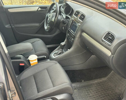 Серый Фольксваген Гольф, объемом двигателя 1.6 л и пробегом 284 тыс. км за 7750 $, фото 6 на Automoto.ua