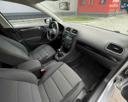 Серый Фольксваген Гольф, объемом двигателя 2 л и пробегом 257 тыс. км за 8350 $, фото 67 на Automoto.ua