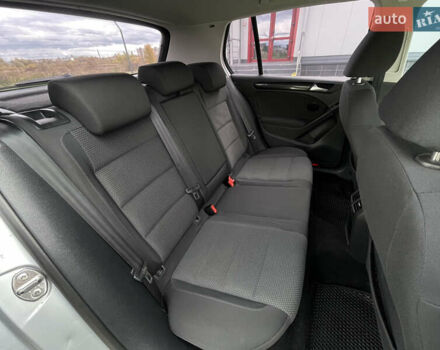 Серый Фольксваген Гольф, объемом двигателя 2 л и пробегом 257 тыс. км за 8350 $, фото 76 на Automoto.ua