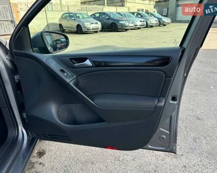 Серый Фольксваген Гольф, объемом двигателя 1.39 л и пробегом 248 тыс. км за 8200 $, фото 43 на Automoto.ua