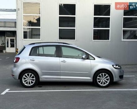 Серый Фольксваген Гольф, объемом двигателя 1.39 л и пробегом 227 тыс. км за 10500 $, фото 6 на Automoto.ua