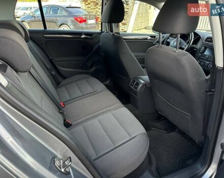 Серый Фольксваген Гольф, объемом двигателя 1.39 л и пробегом 248 тыс. км за 8200 $, фото 42 на Automoto.ua