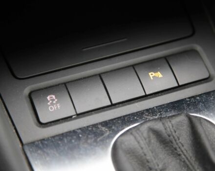 Серый Фольксваген Гольф, объемом двигателя 1.4 л и пробегом 126 тыс. км за 9000 $, фото 17 на Automoto.ua