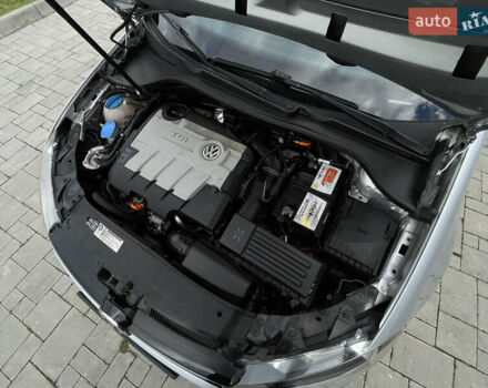 Серый Фольксваген Гольф, объемом двигателя 2 л и пробегом 257 тыс. км за 8350 $, фото 108 на Automoto.ua